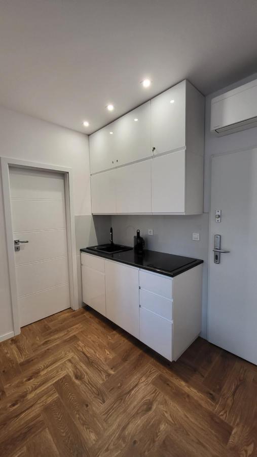 Malibu Apartments Бибионе Экстерьер фото